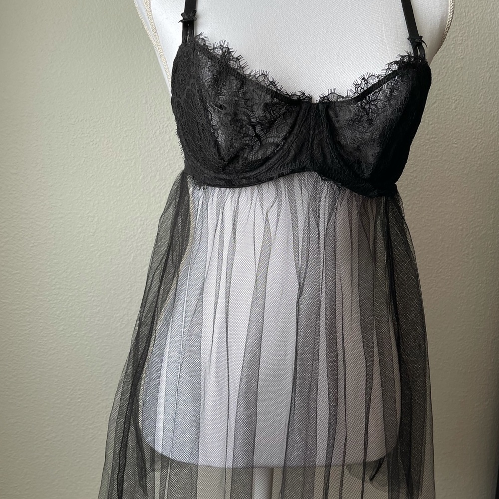 Victoria’s Secret Black Bra top NWT